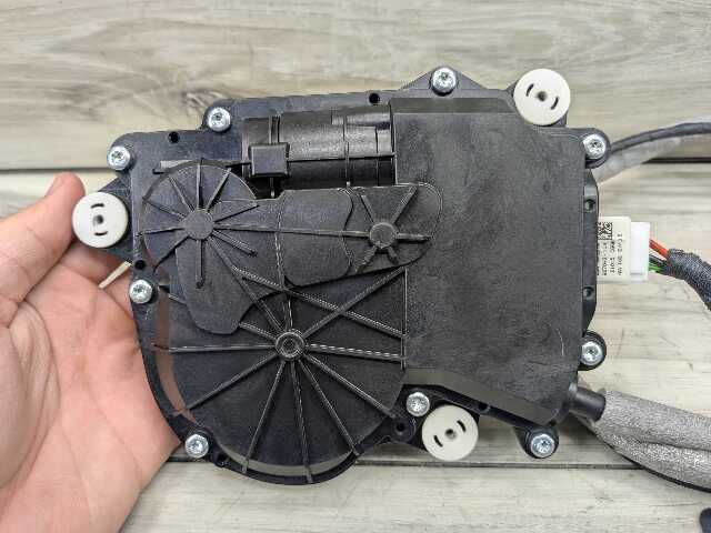 OEM BMW F01 F02 740 750 760 Trunk Lid Tailgate Hatch Lock Latch Actuator Motor