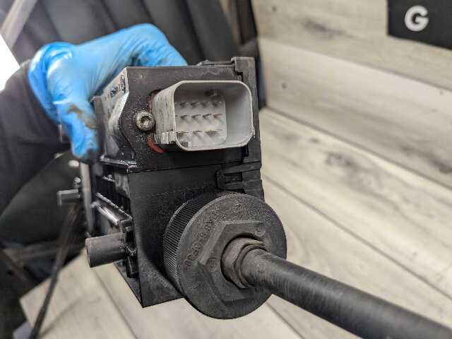 09-15 OEM BMW F01 F02 740 750 Emergency Parking Brake Actuator Unit Motor