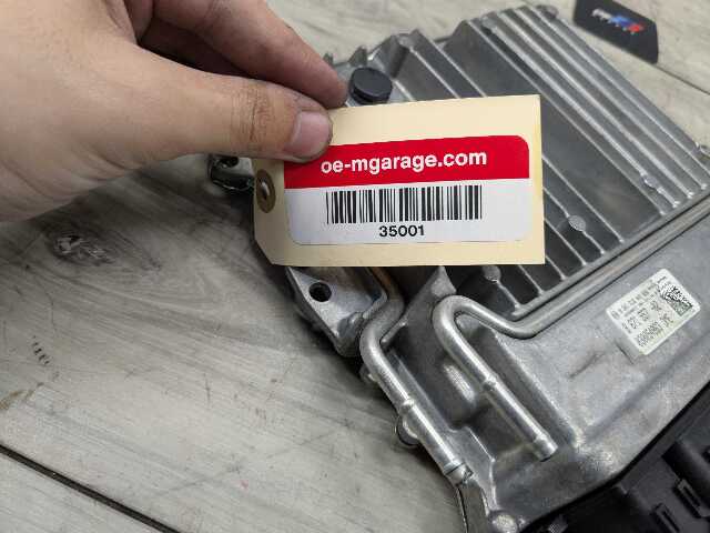 OEM BMW G11 G12 G30 M550 750 DME ECU N63R Engine Control Module Computer 881