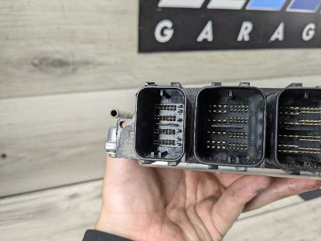 OEM BMW G11 G12 G30 M550 750 DME ECU N63R Engine Control Module Computer 881