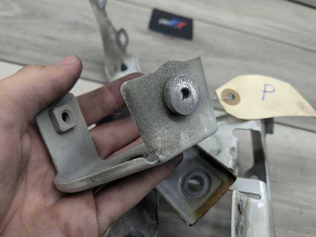 16-19 OEM BMW G11 G12 740 750 Front Right Passenger Fender Holder Bracket SET