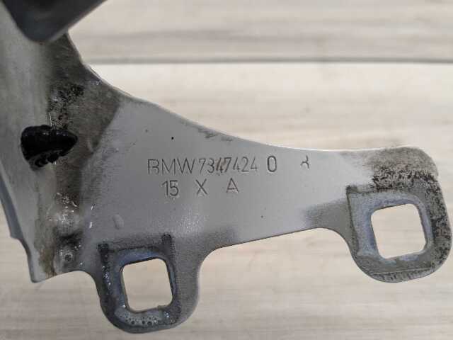 16-19 OEM BMW G11 G12 740 750 Front Right Passenger Fender Holder Bracket SET