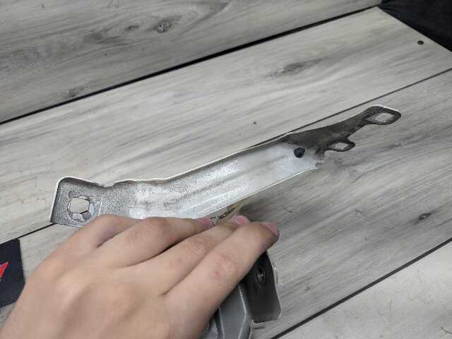 16-19 OEM BMW G11 G12 740 750 Front Right Passenger Fender Holder Bracket SET