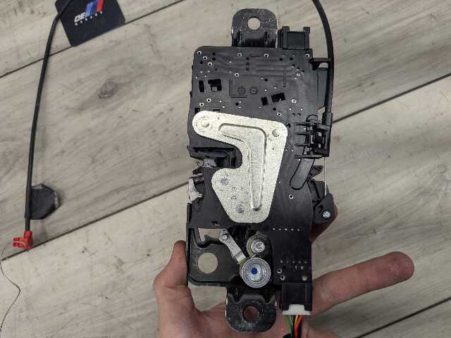 16-22 OEM BMW G11 G12 740 750 M760 Trunk Lid Power Lock Drive Actuator