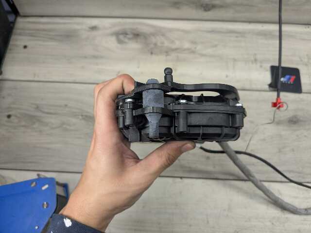 16-22 OEM BMW G11 G12 740 750 M760 Trunk Lid Power Lock Drive Actuator