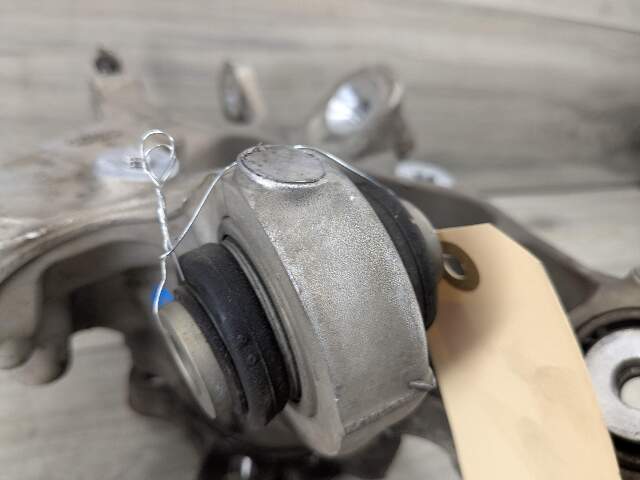 18-24 OEM BMW G01 X3 REAR Left Driver Side Knuckle Wheel Hub Spindle Bearing