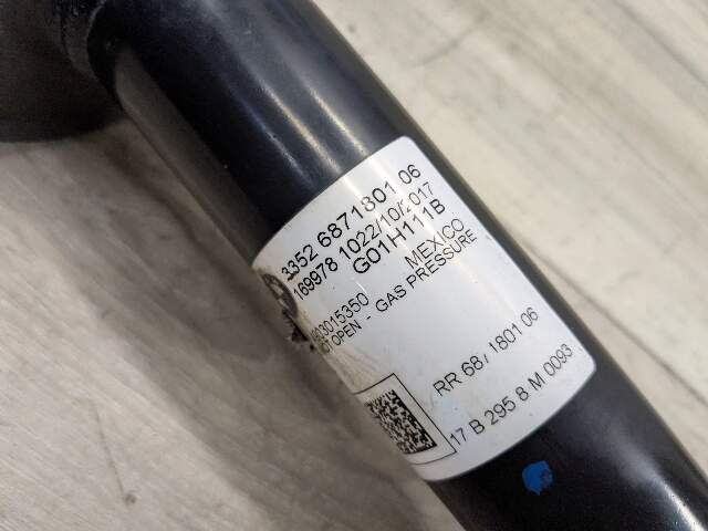 18-24 OEM BMW G01 X3 30i 30iX REAR Left Right Side Strut Shock Absorber Spring