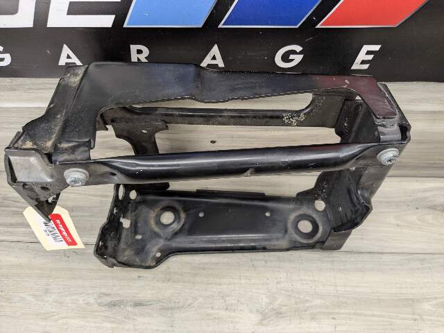 OEM BMW G01 G02 F97 X3 X4 Front Right Passenger Radiator Reinforcement Bracket