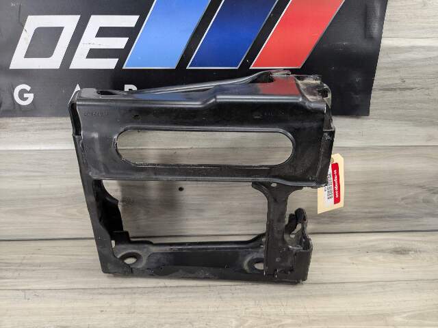 OEM BMW G01 G02 F97 X3 X4 Front Right Passenger Radiator Reinforcement Bracket