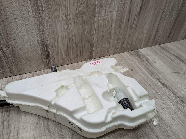 OEM BMW G20 G22 G23 330 M340 Windshield Wipe Washer Bottle Tank Reservoir