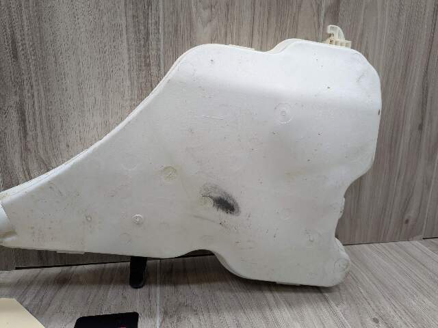 OEM BMW G20 G22 G23 330 M340 Windshield Wipe Washer Bottle Tank Reservoir