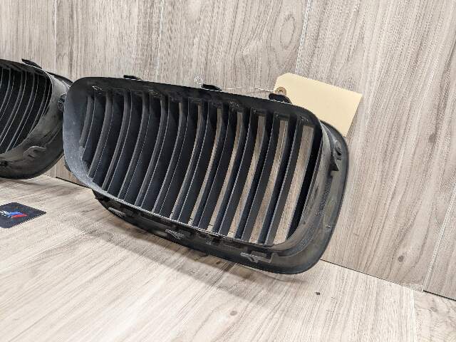 OEM BMW F10 528 535 550 Front Left Right Side Bumper Chrome Grille Insert SET
