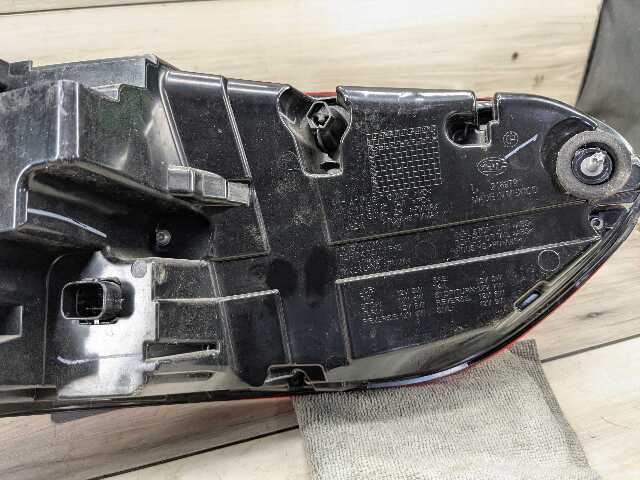 *19-23 OEM BMW F95 G05 X5 X5M Left Driver Side  Brake Stop Lamp Outer Tail Light