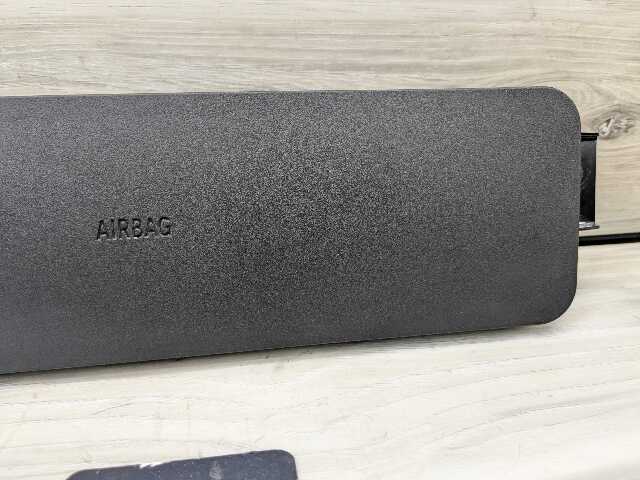 OEM BMW F95 F96 G05 G06 G07 X5 X7 Front Right Passenger Knee Lower Dash Airbag