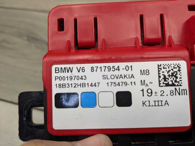 OEM BMW G05 G06 G07 X5 X7 Rear Battery Junction B+ Power Fuse box Distribution