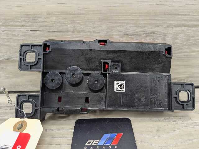 OEM BMW G05 G06 G07 X5 X7 Rear Battery Junction B+ Power Fuse box Distribution