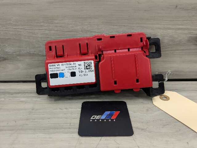 OEM BMW G05 G06 G07 X5 X7 Rear Battery Junction B+ Power Fuse box Distribution