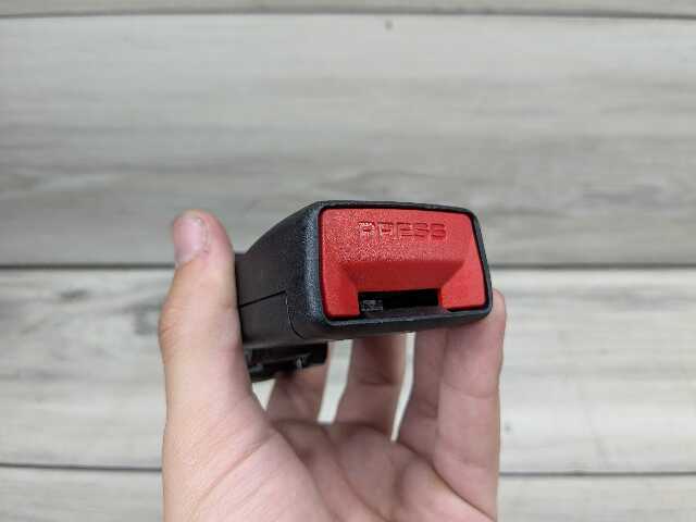 *OEM BMW F95 G05 G06 X5 X6 Rear Left Driver 2nd Row Seat Belt Seatbelt Buckle