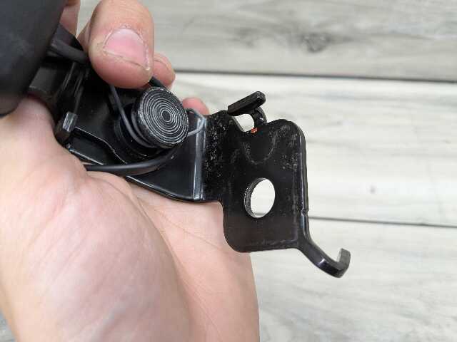 *OEM BMW F95 G05 G06 X5 X6 Rear Left Driver 2nd Row Seat Belt Seatbelt Buckle