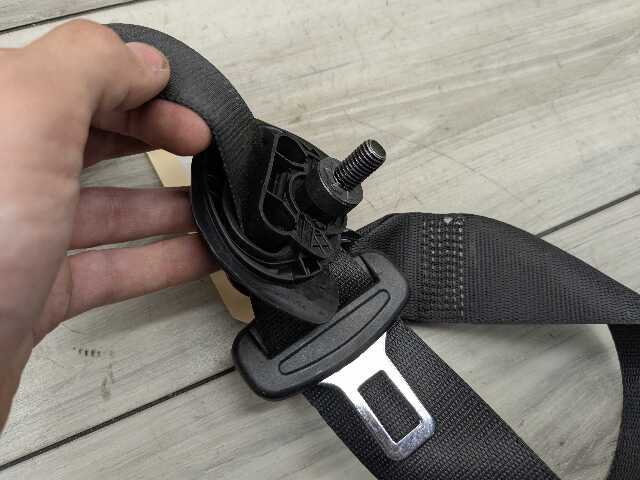 19-25 OEM BMW F95 G05 X5 X5M REAR Right Passenger 2nd Row Seat Belt Retractor