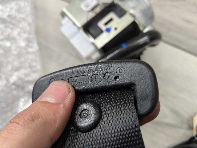 19-25 OEM BMW F95 G05 X5 X5M REAR Right Passenger 2nd Row Seat Belt Retractor