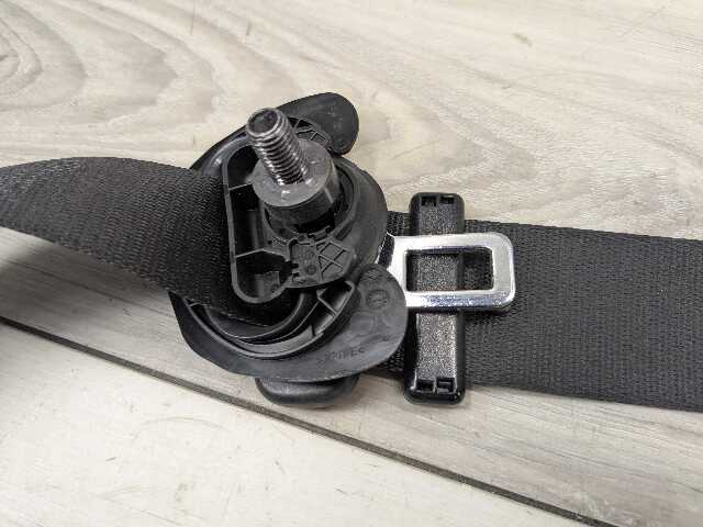 OEM BMW F95 G05 G06 G07 X5 X6 X7 Front Right Passenger Seat Belt Retractor Black