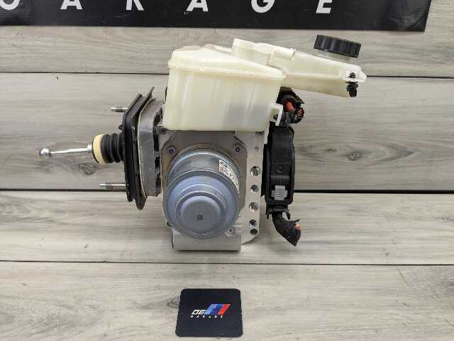 19-25 OEM BMW G05 G06 G07 X5 Master Cylinder Hydraulic ABS Brake Pump Booster
