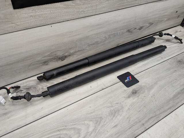 19-23 OEM BMW G05 X5 Rear Left Right Trunk Liftgate Shock Hatch Strut Supports