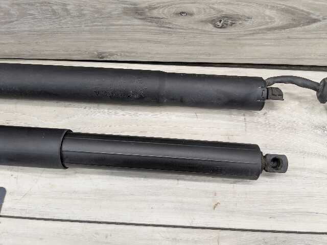 19-23 OEM BMW G05 X5 Rear Left Right Trunk Liftgate Shock Hatch Strut Supports