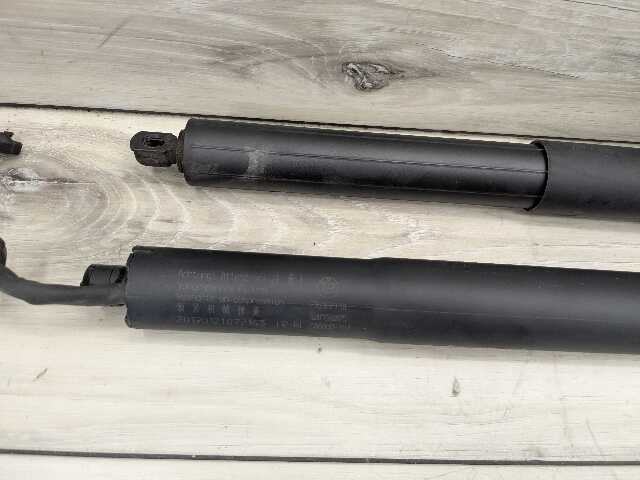 19-23 OEM BMW G05 X5 Rear Left Right Trunk Liftgate Shock Hatch Strut Supports