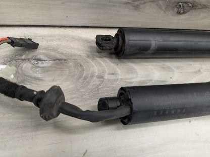 19-23 OEM BMW G05 X5 Rear Left Right Trunk Liftgate Shock Hatch Strut Supports