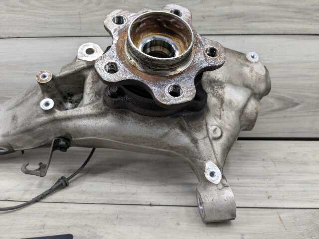 OEM BMW F95 G05 G06 G07 G09 X5 X7 Front Left Driver Hub Spindle Knuckle Bearing