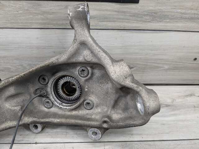 OEM BMW F95 G05 G06 G07 G09 X5 X7 Front Left Driver Hub Spindle Knuckle Bearing