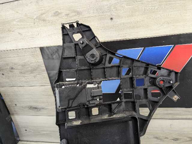 19-23 OEM BMW G05 X5 REAR Left Driver Side Bumper Brackets Mounts Guides PAIR