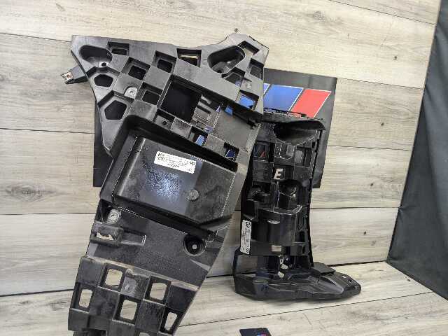 19-23 OEM BMW G05 X5 REAR Left Driver Side Bumper Brackets Mounts Guides PAIR