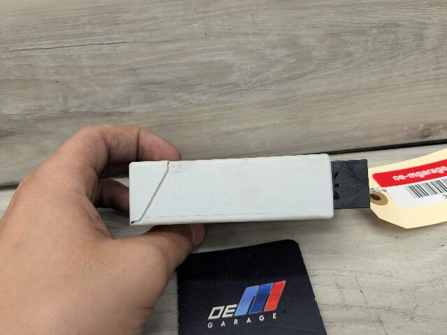 OEM BMW G05 G06 X5 X6 Anti Slide Rail Control Module Unit