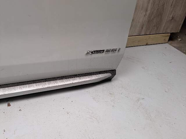 18-24 OEM BMW F97 G01 X3 X3M Front Right Passenger Side Door Shell Panel White