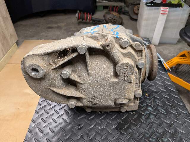 07-13 OEM BMW E82 E90 E92 N54 N55 Automatic Rear Differential Axle Carrier 3.46