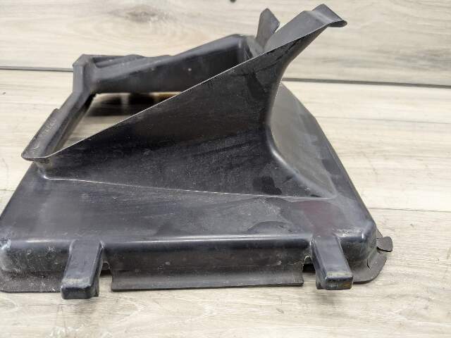19-25 OEM BMW G05 X5 Front Right Passenger Side Radiator Cooler Air Duct Vent