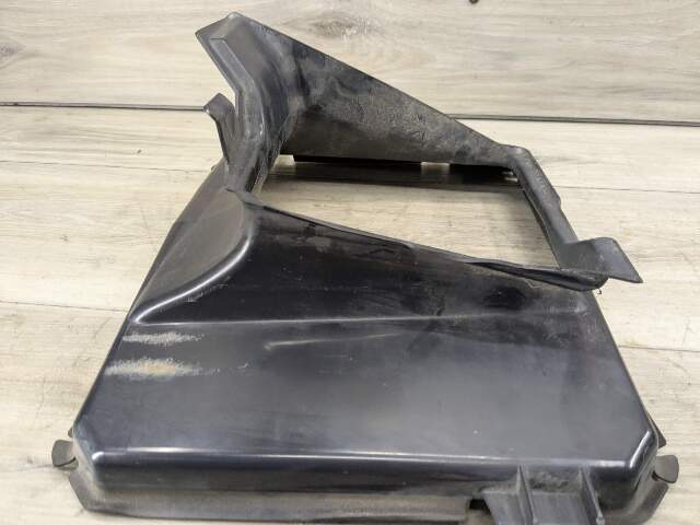 19-25 OEM BMW G05 X5 Front Right Passenger Side Radiator Cooler Air Duct Vent