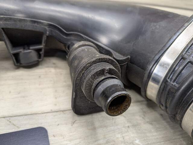 19-25 OEM BMW G05 G07 X5 X7 Engine N63 Air Cleaner Intake Duct Tube Hose 5-8