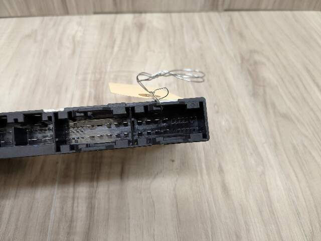 10-19 OEM BMW F30 F10 F12 F13 F01 F02 X3 X4 Left Right Seat Control Module