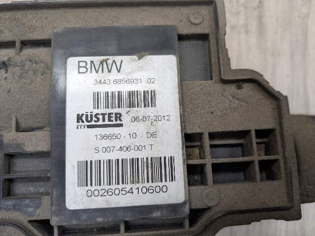 09-15 OEM BMW F01 F02 740 750 Emergency Parking Brake Actuator Unit Motor