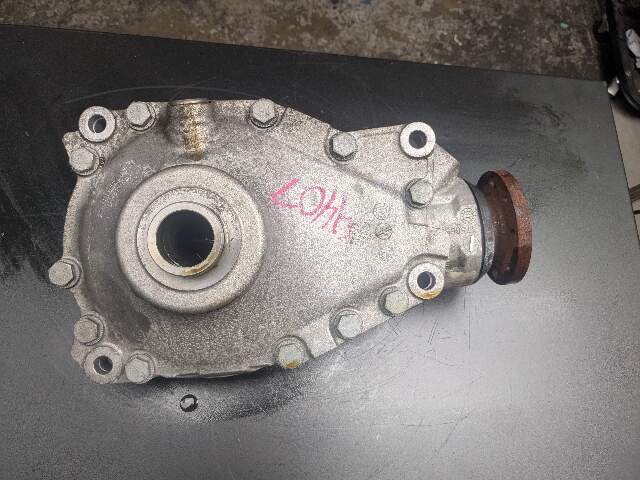 OEM BMW F22 F23 F30 F32 F33 F36 AWD Front Differential Axle Gearbox Carrier AT