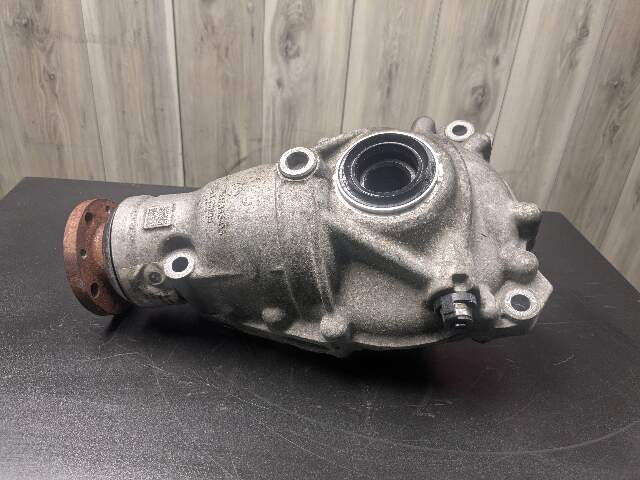 OEM BMW F22 F23 F30 F32 F33 F36 AWD Front Differential Axle Gearbox Carrier AT