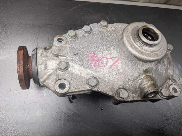 OEM BMW F22 F23 F30 F32 F33 F36 AWD Front Differential Axle Gearbox Carrier AT