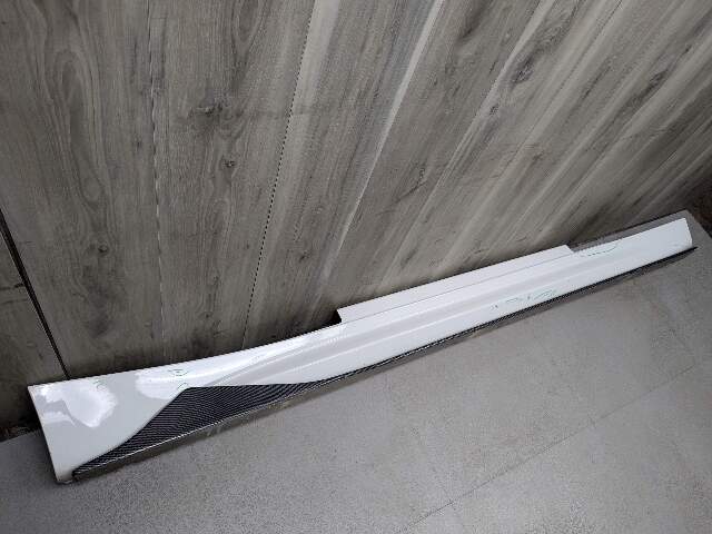 NOTE* 16-20 OEM BMW F87 M2 Coupe Left Driver Side Skirt Rocker Panel White 300