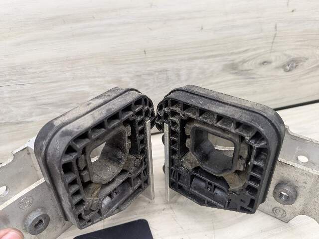 OEM BMW F95 F96 G05 G06 G07 G09 X5 X7 Left Right Bumper Impact Mount Bracket SET