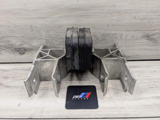 OEM BMW F95 F96 G05 G06 G07 G09 X5 X7 Left Right Bumper Impact Mount Bracket SET