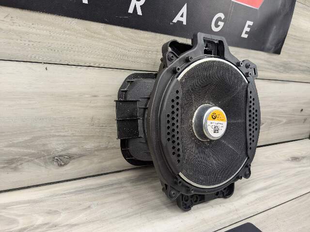 OEM BMW G05 G06 G07 X5 X6 X7 Sub Subwoofer Bass Audio Speaker HARMAN KARDON